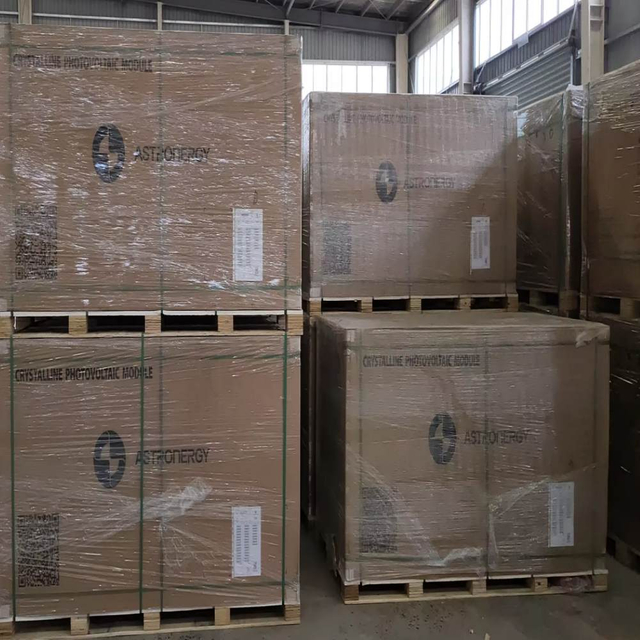 أسعار الألواح الشمسية ذات الوجهين Chint Solar 580W من Astronergy